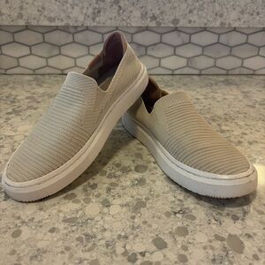 UGG Alameda Sammy Slip-On Sneakers, Size 7